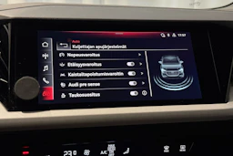 harmaa Audi Q4 e-tron 2022 kuva 20.
