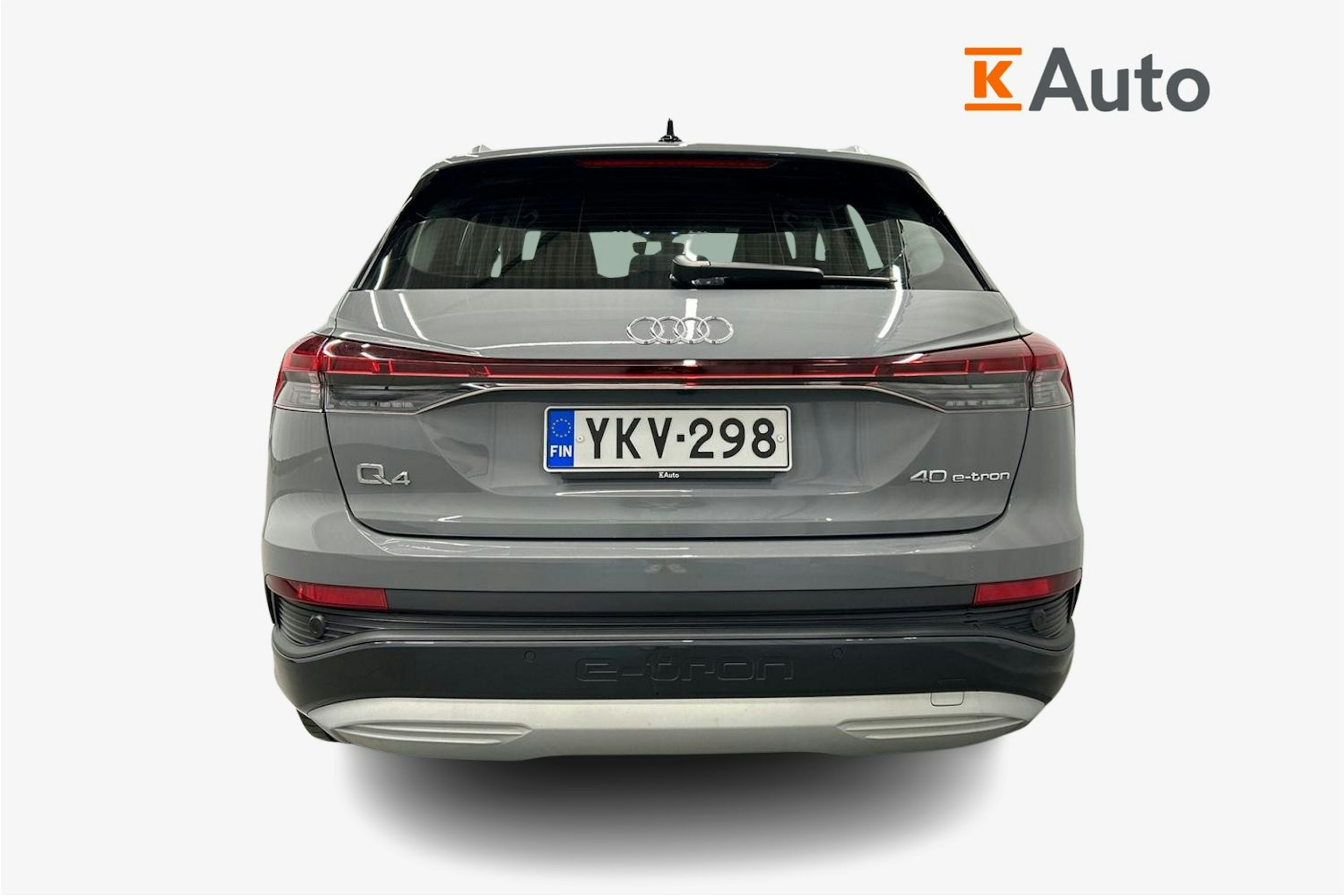 harmaa Audi Q4 e-tron 2022 kuva 3.
