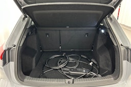harmaa Audi Q4 e-tron 2022 kuva 14.