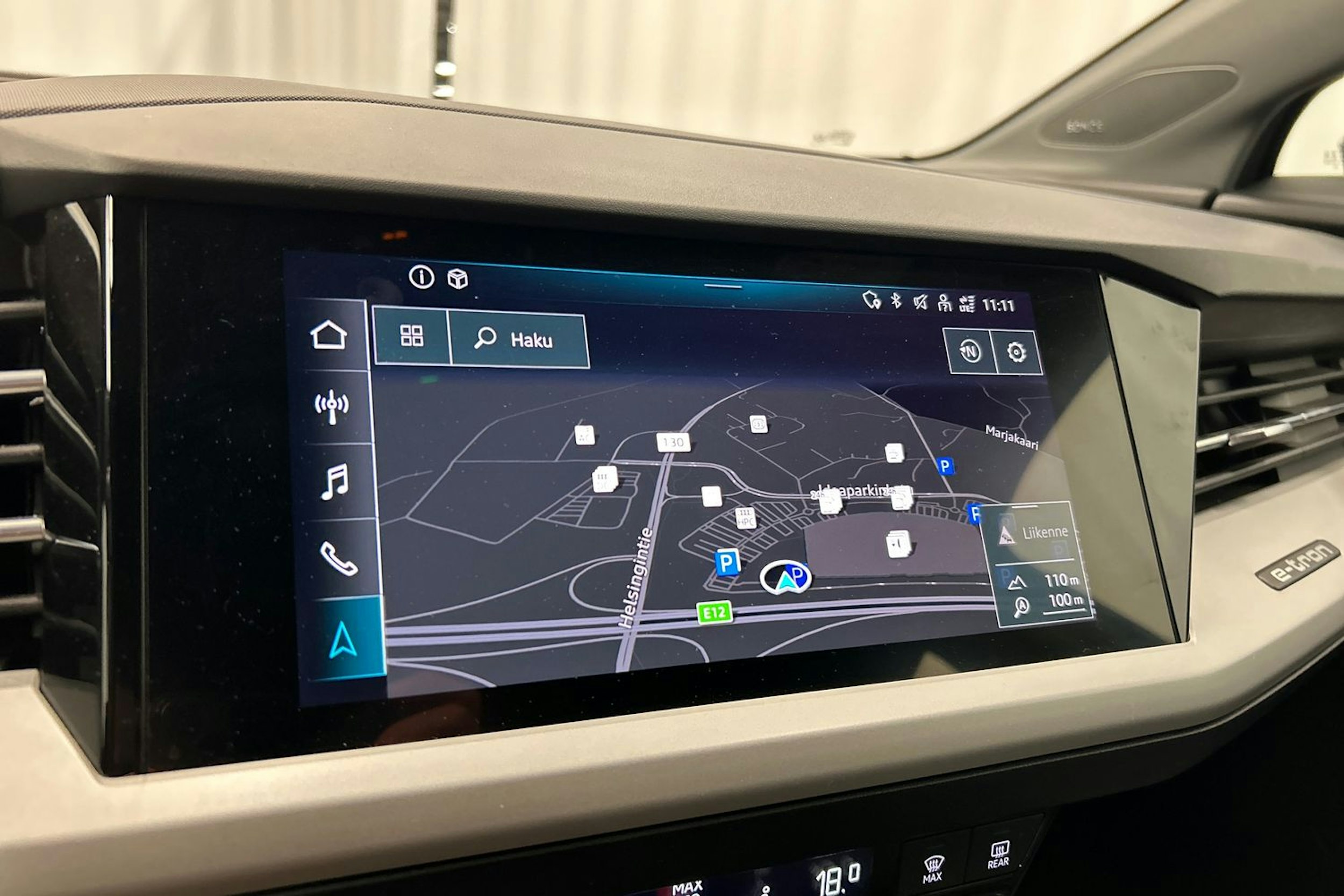 harmaa Audi Q4 e-tron 2022 kuva 22.