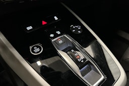 harmaa Audi Q4 e-tron 2022 kuva 29.