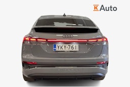 Harmaa Audi Q4 e-tron 2022 kuva 5.