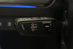 Harmaa Audi Q4 e-tron 2022 kuva 19.