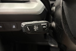 musta Audi Q4 e-tron 2022 kuva 22.
