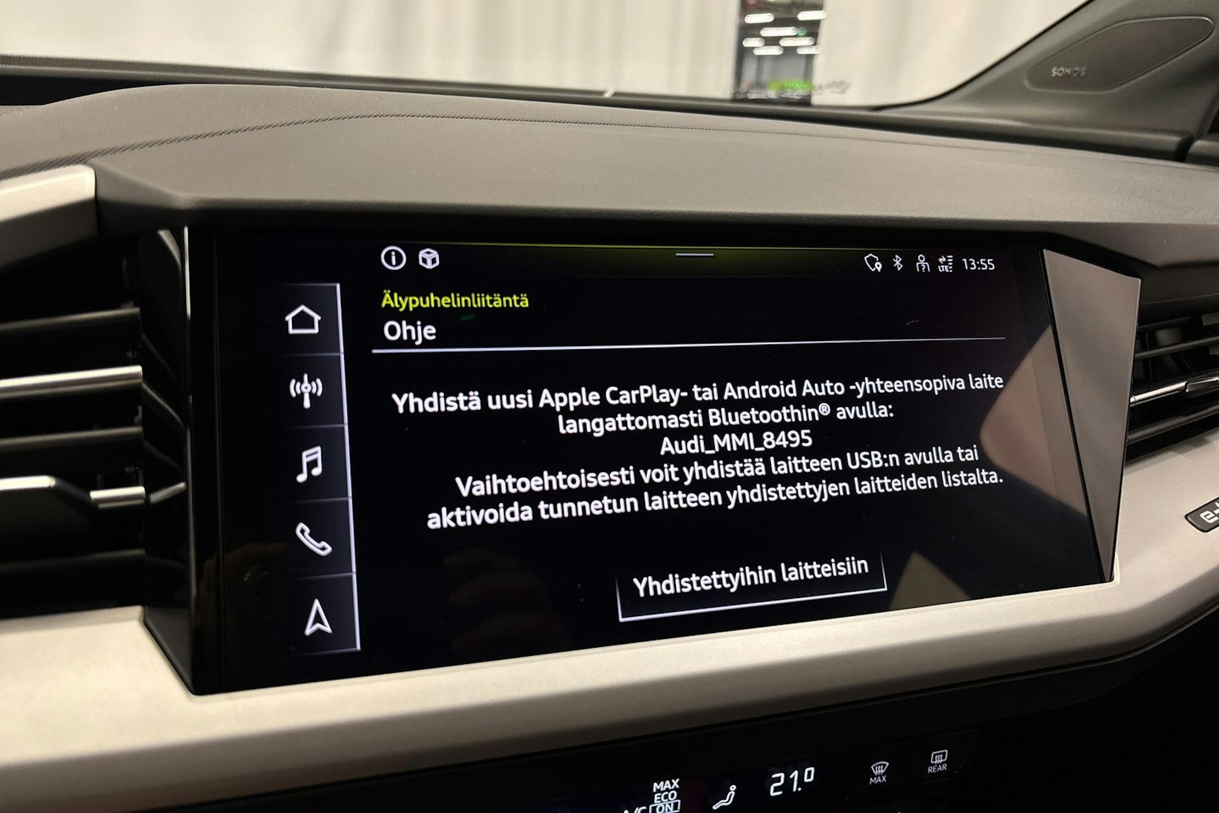 musta Audi Q4 e-tron 2022 kuva 24.