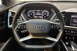 harmaa Audi Q4 e-tron 2022 kuva 21.