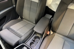 harmaa Audi Q4 e-tron 2022 kuva 27.