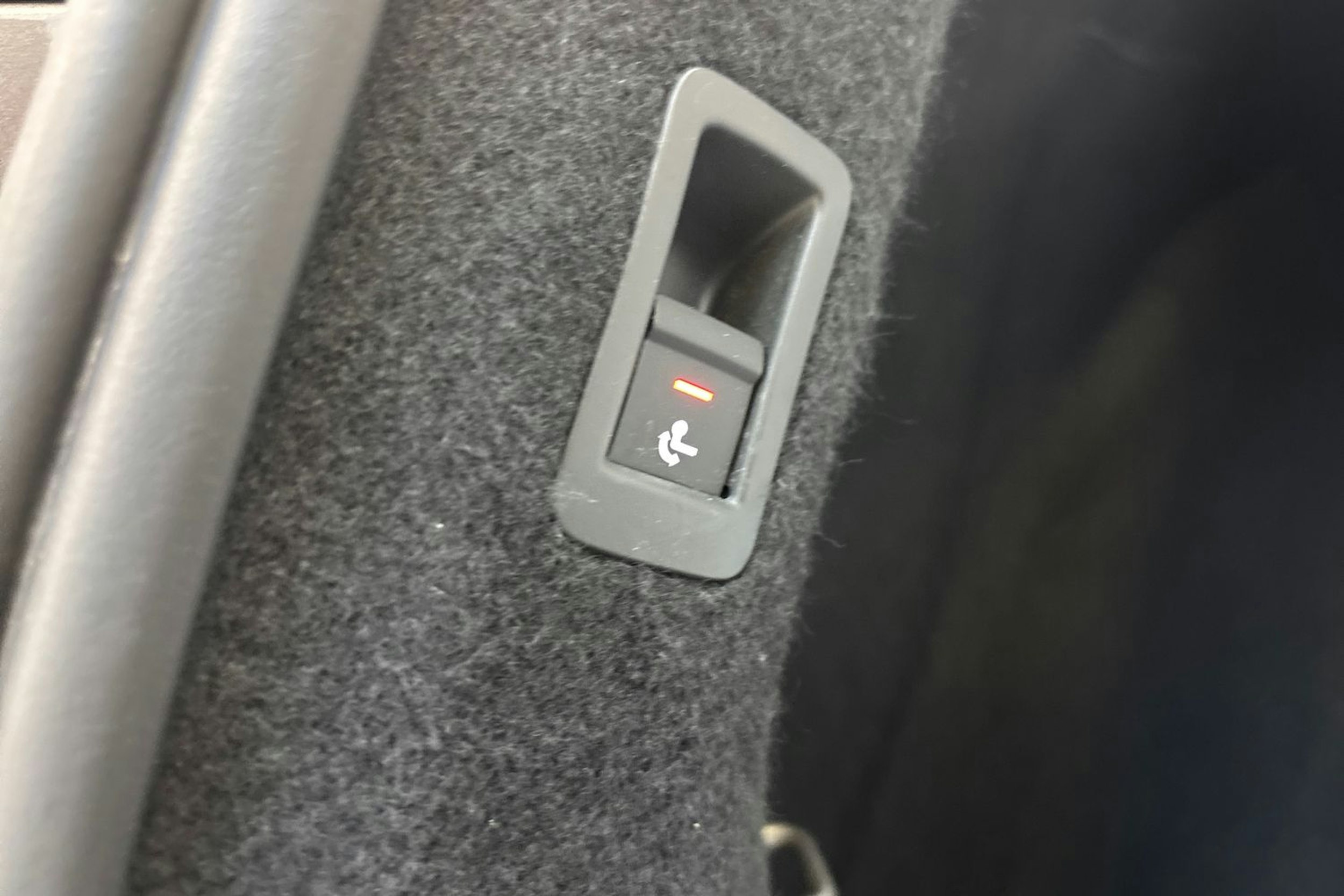 harmaa Audi Q4 e-tron 2022 kuva 29.