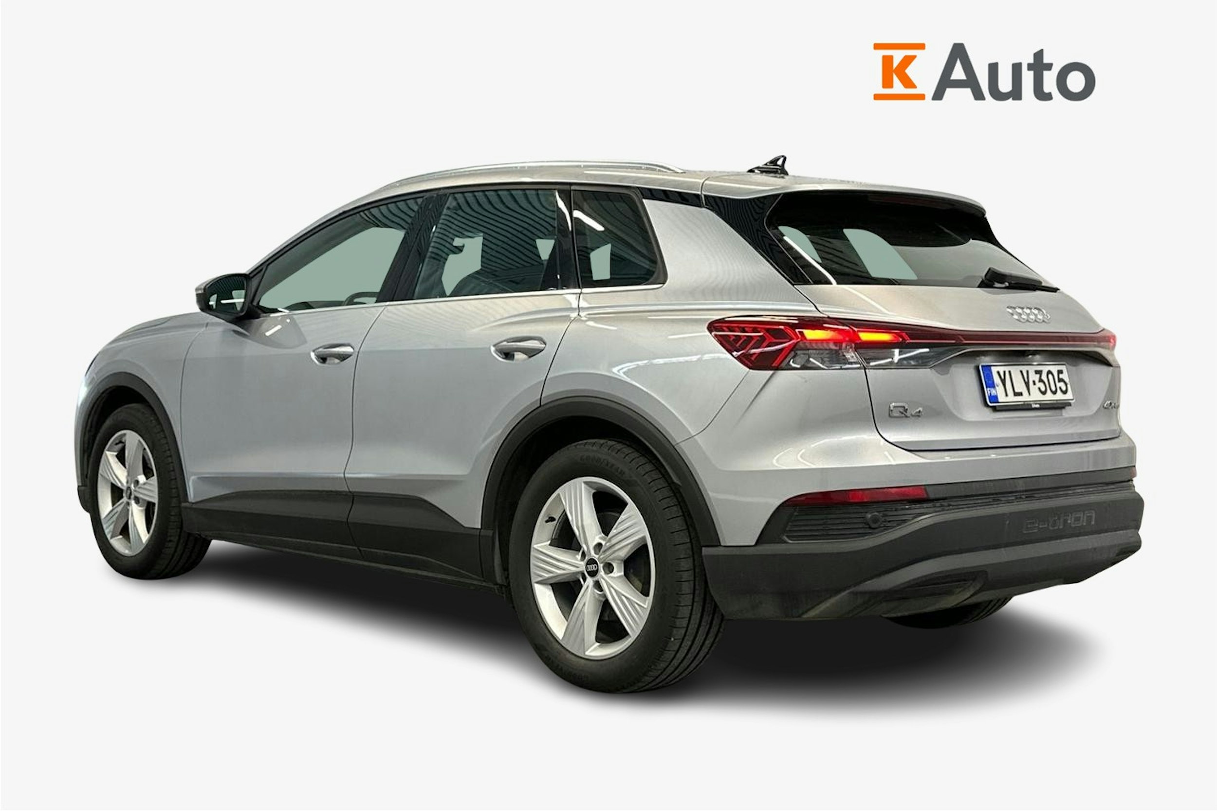 harmaa Audi Q4 e-tron 2022 kuva 2.