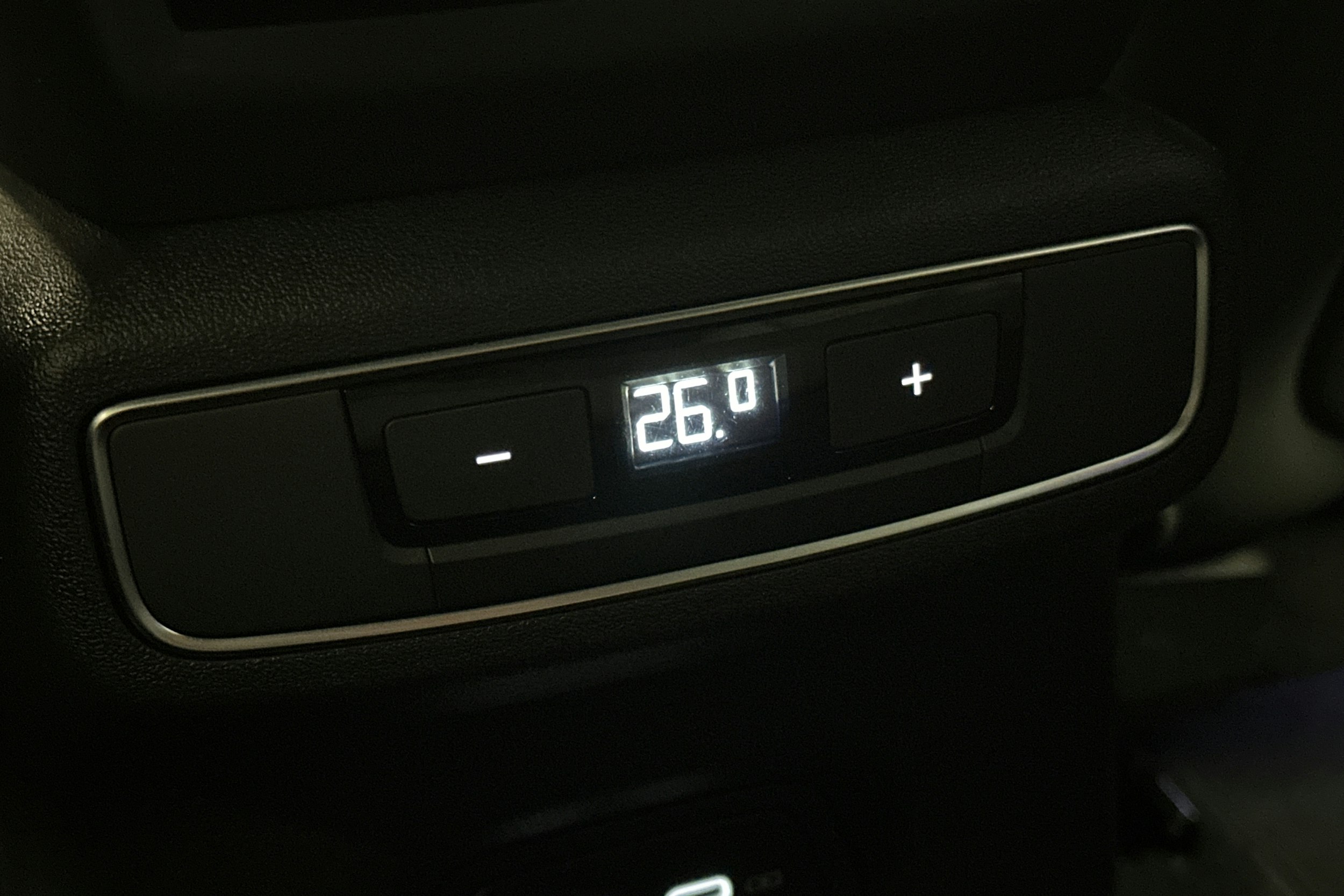 harmaa Audi Q4 e-tron 2022 kuva 13.