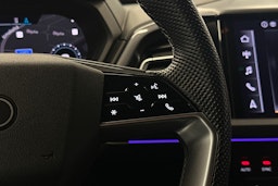 harmaa Audi Q4 e-tron 2022 kuva 17.