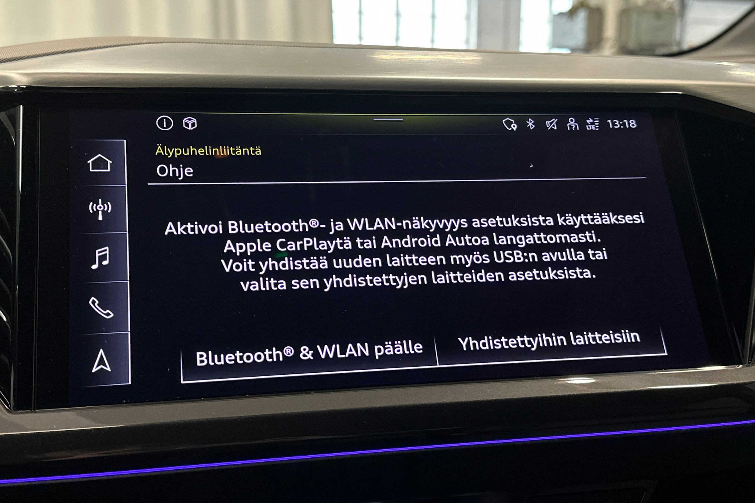 harmaa Audi Q4 e-tron 2022 kuva 22.