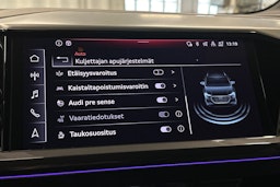 harmaa Audi Q4 e-tron 2022 kuva 26.