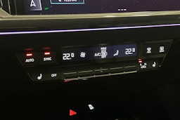 harmaa Audi Q4 e-tron 2022 kuva 28.