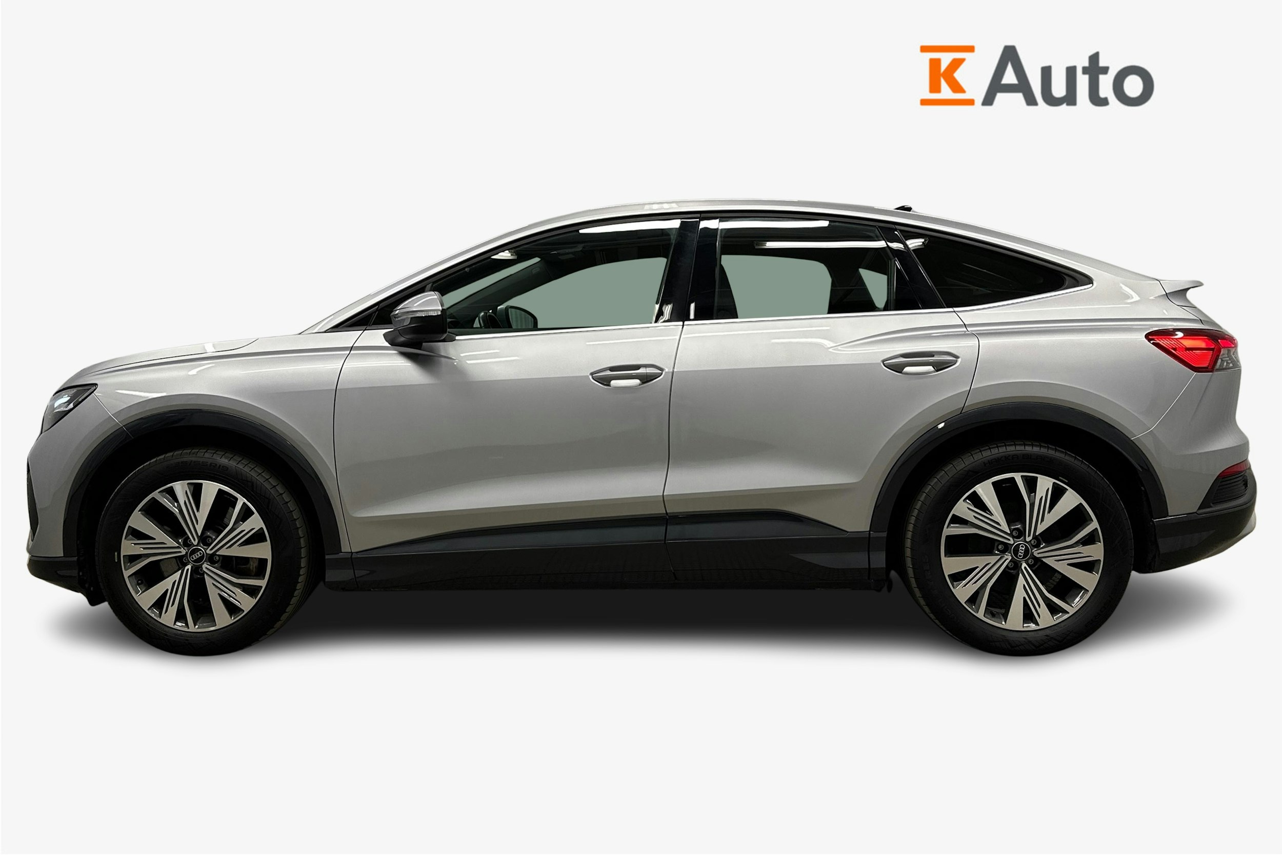 hopea Audi Q4 e-tron 2022 kuva 6.