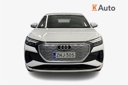 valkoinen Audi Q4 e-tron 2022 kuva 5.