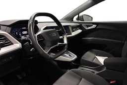 harmaa Audi Q4 e-tron 2022 kuva 3.