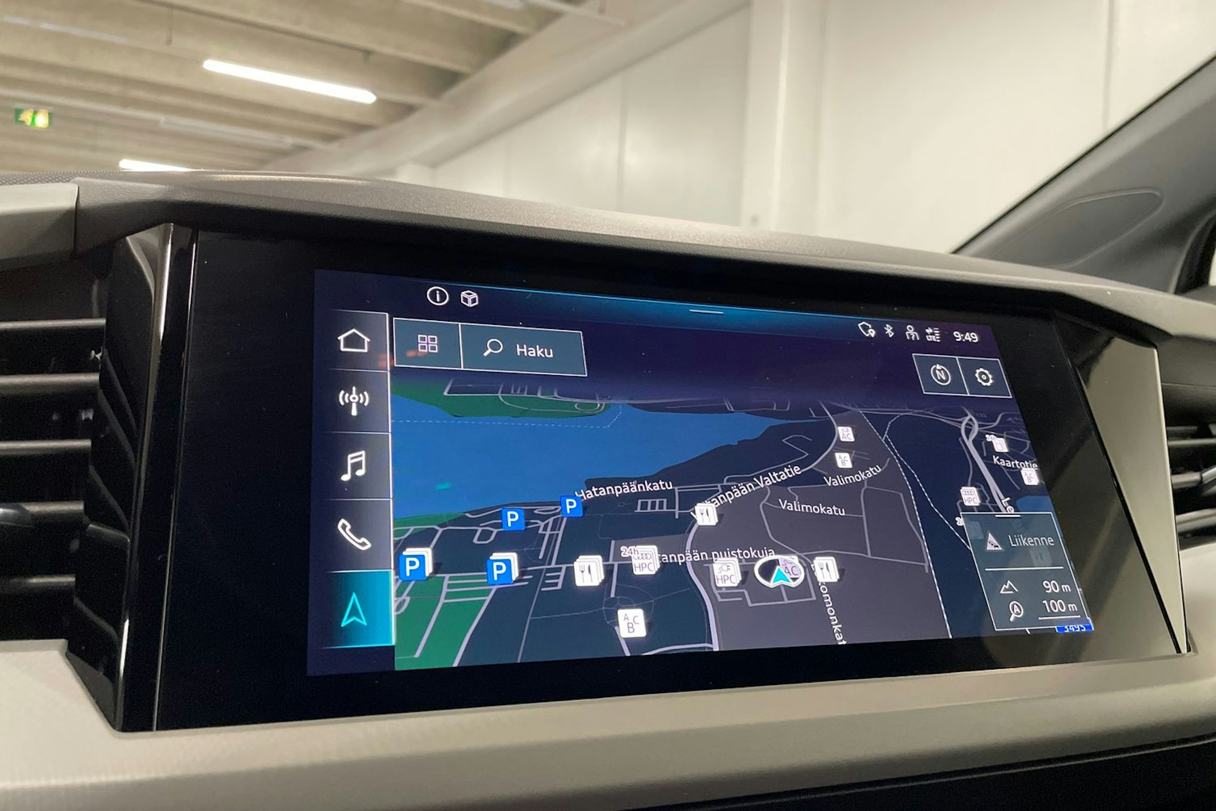 harmaa Audi Q4 e-tron 2022 kuva 22.