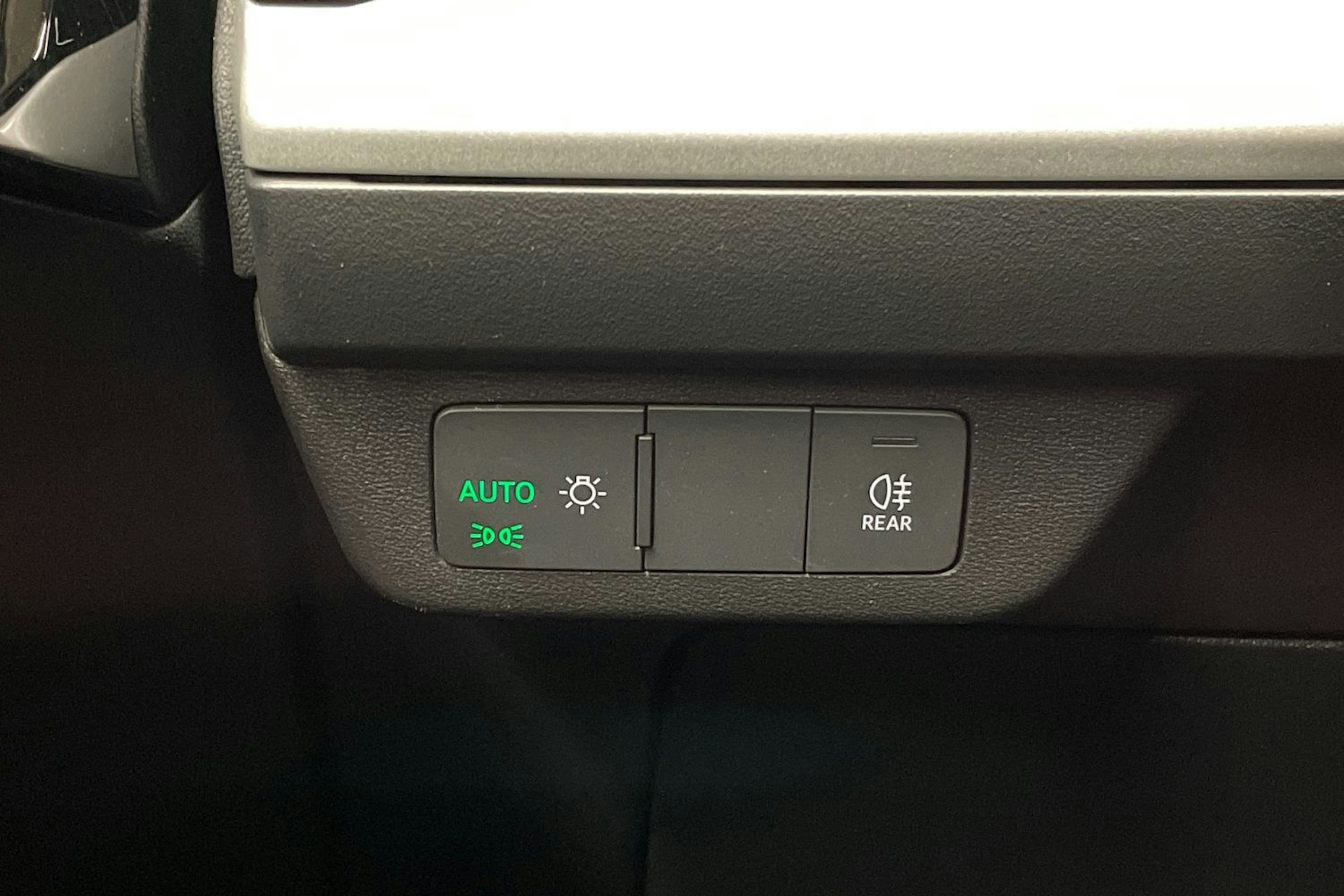 harmaa Audi Q4 e-tron 2022 kuva 25.