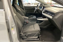 Harmaa Audi Q4 e-tron 2022 kuva 23.
