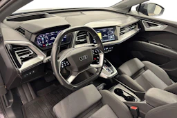 met. vihreä Audi Q4 e-tron 2022 kuva 6.