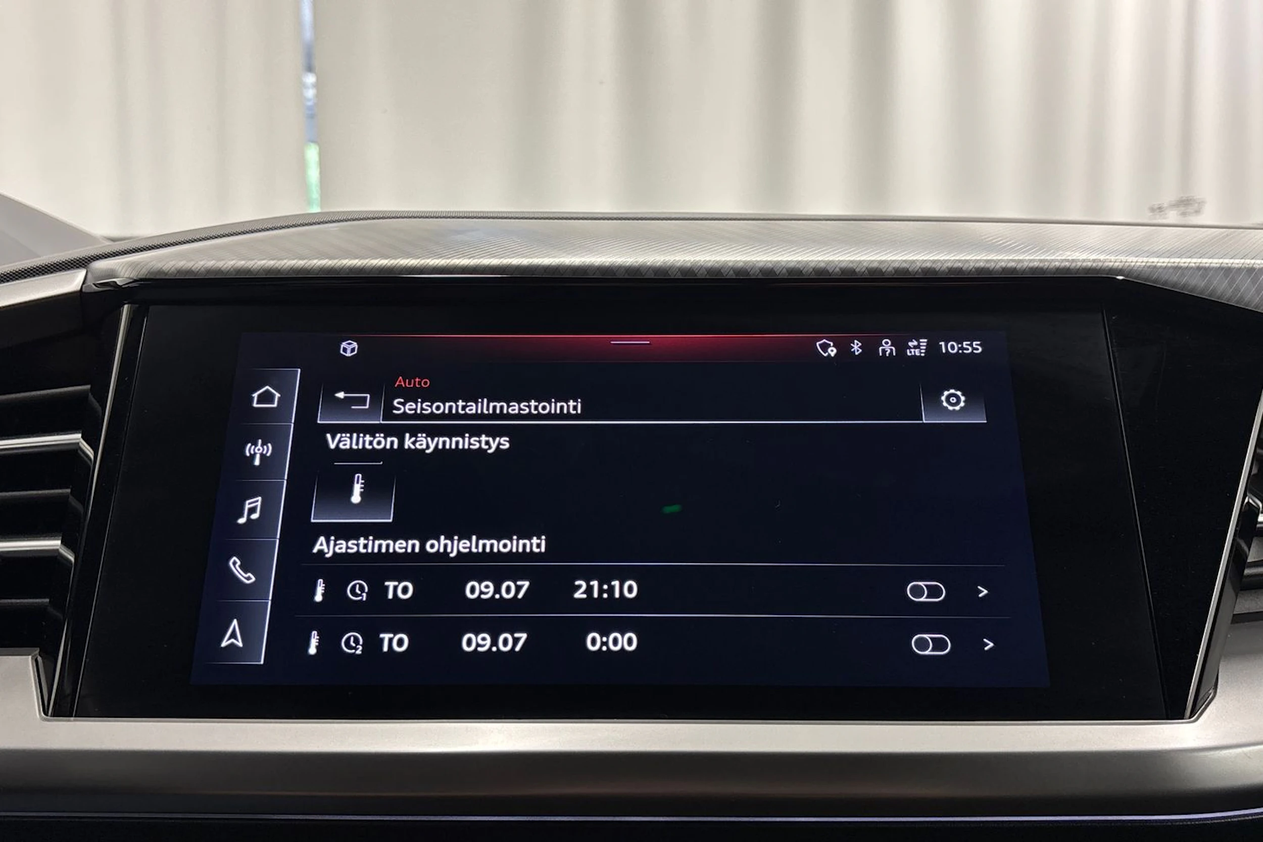 met. vihreä Audi Q4 e-tron 2022 kuva 19.