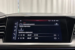 met. vihreä Audi Q4 e-tron 2022 kuva 19.
