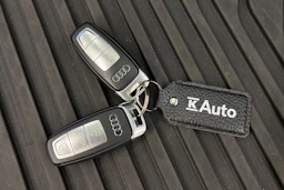 met. vihreä Audi Q4 e-tron 2022 kuva 28.
