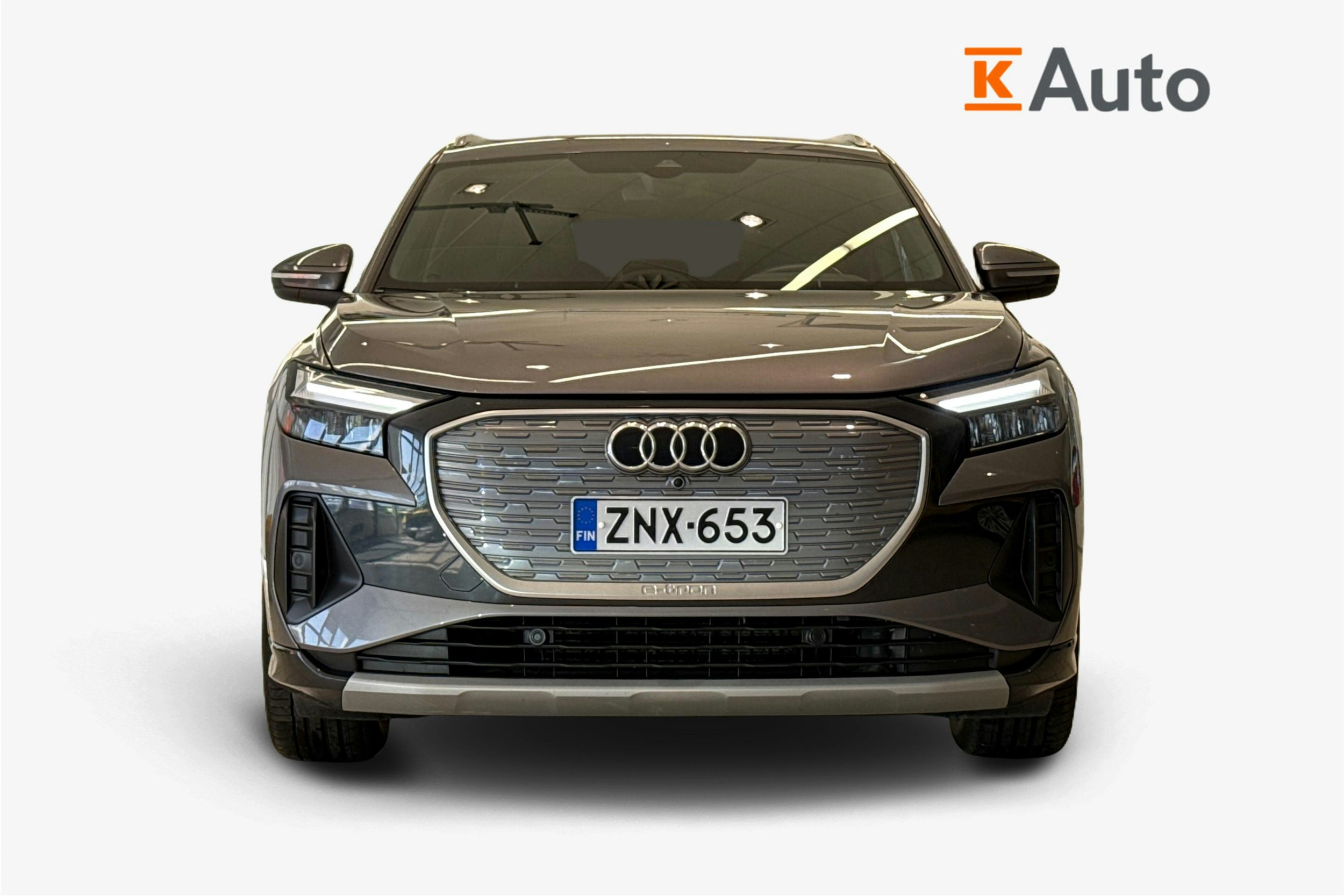 harmaa Audi Q4 e-tron 2022 kuva 5.