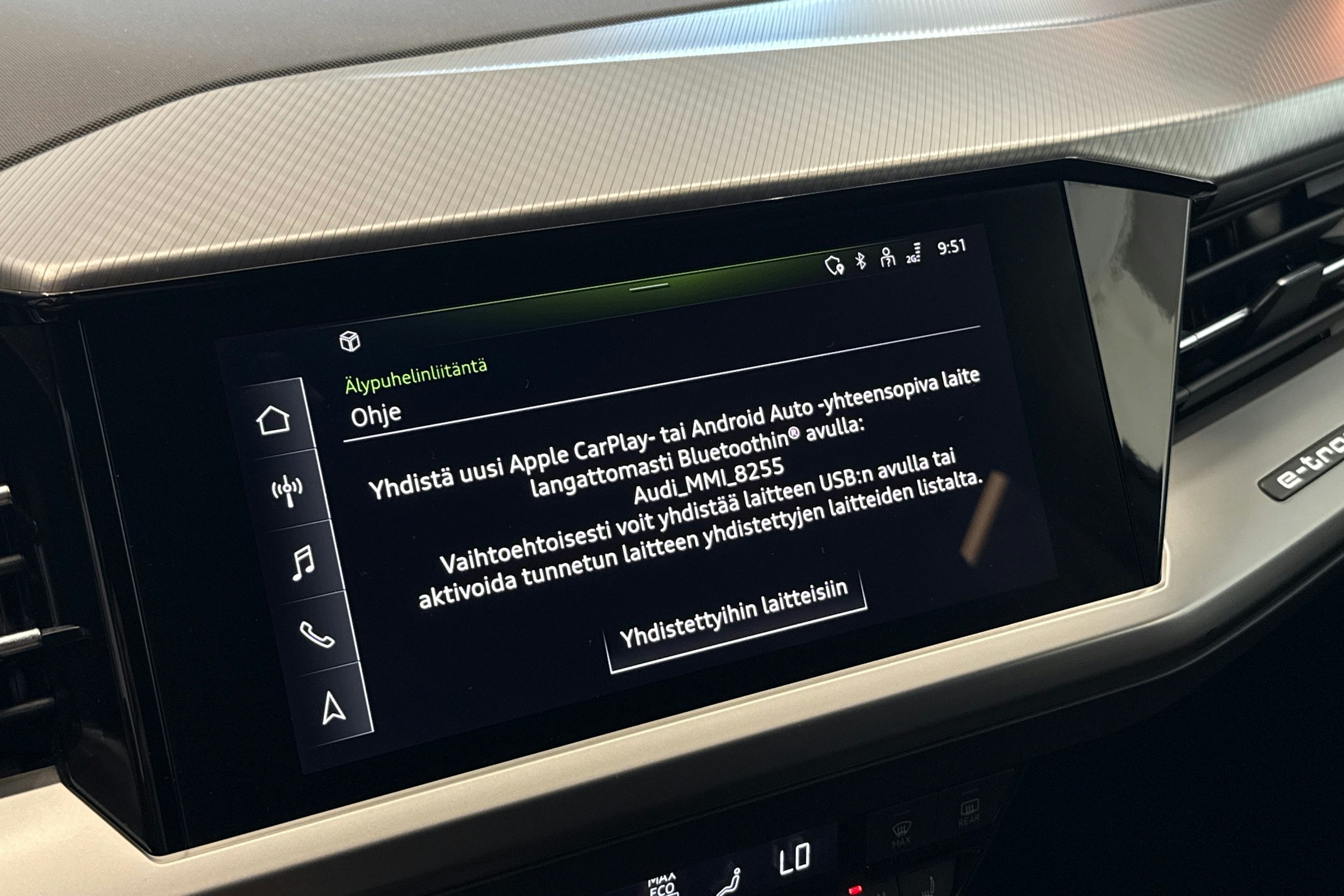 harmaa Audi Q4 e-tron 2022 kuva 14.
