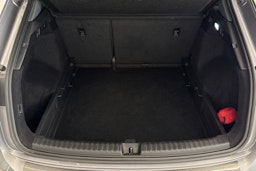 harmaa Audi Q4 e-tron 2022 kuva 22.