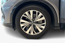 harmaa Audi Q4 e-tron 2022 kuva 27.