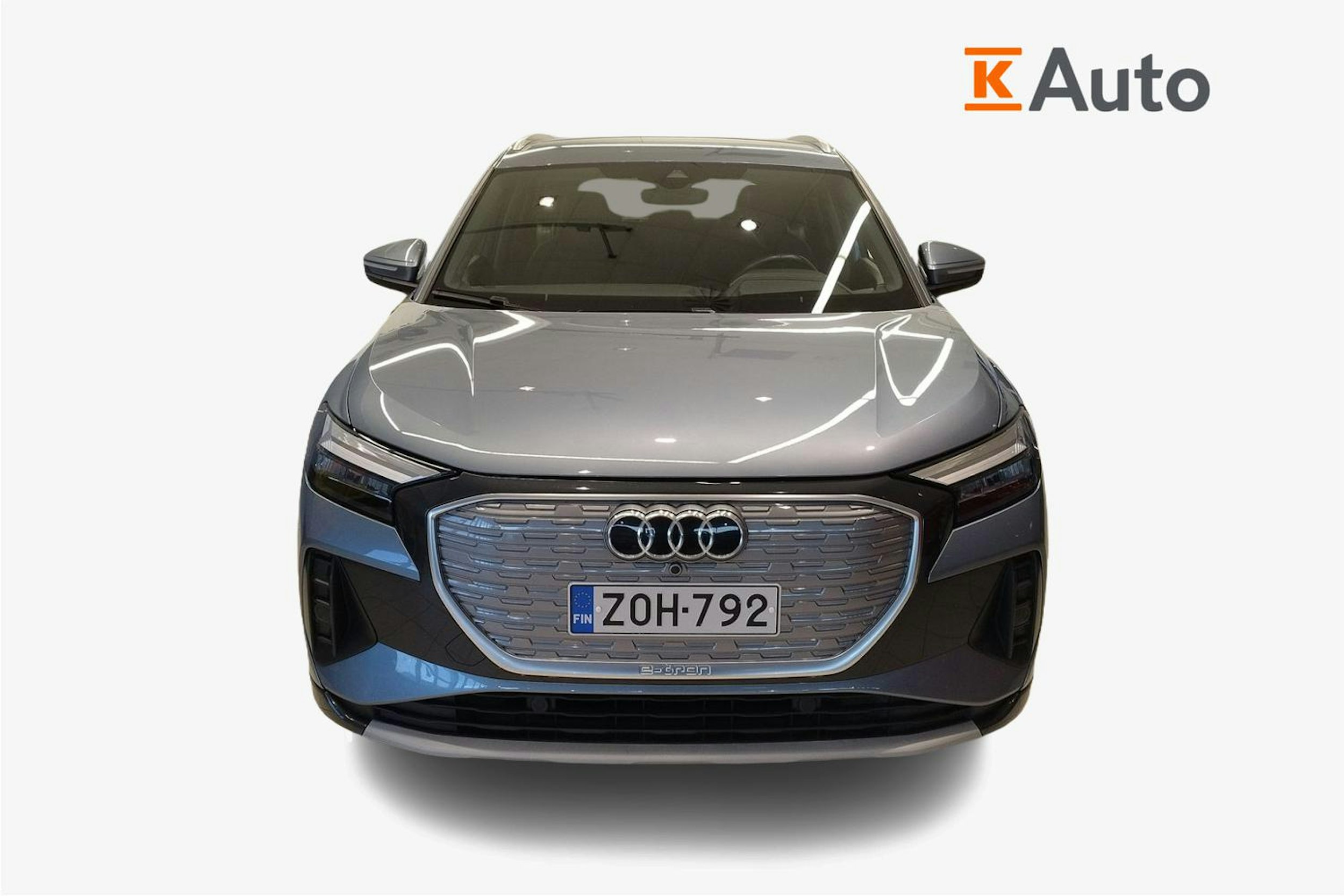 Sininen Audi Q4 e-tron 2022 kuva 5.
