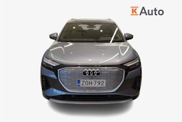 Sininen Audi Q4 e-tron 2022 kuva 5.