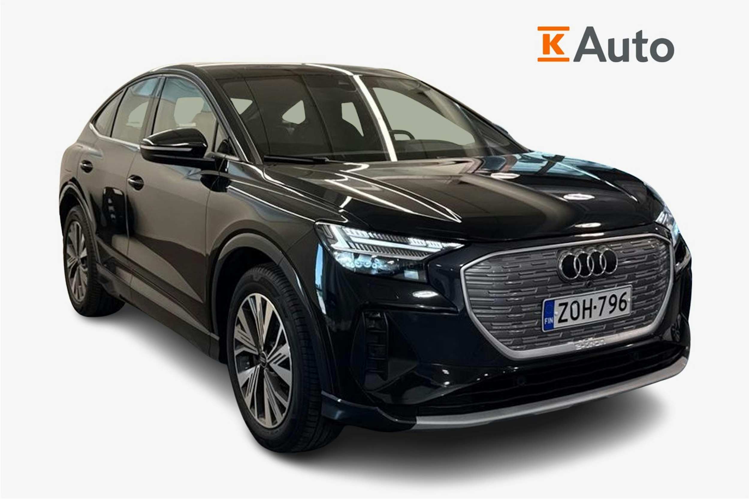 musta Audi Q4 e-tron 2022 kuva 1.