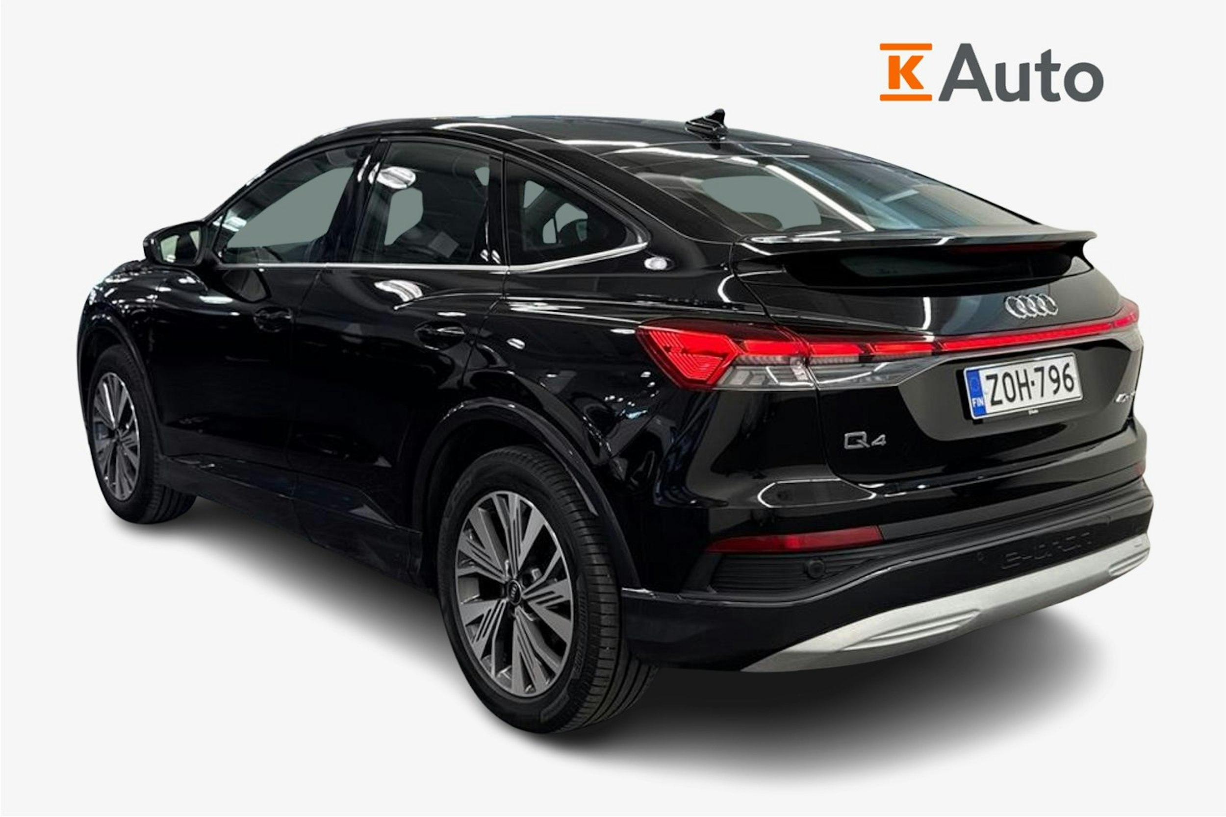 musta Audi Q4 e-tron 2022 kuva 2.