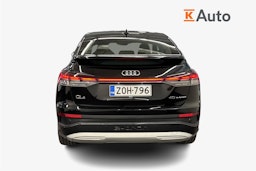 musta Audi Q4 e-tron 2022 kuva 3.