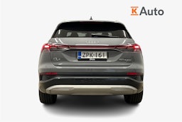 harmaa Audi Q4 e-tron 2022 kuva 3.