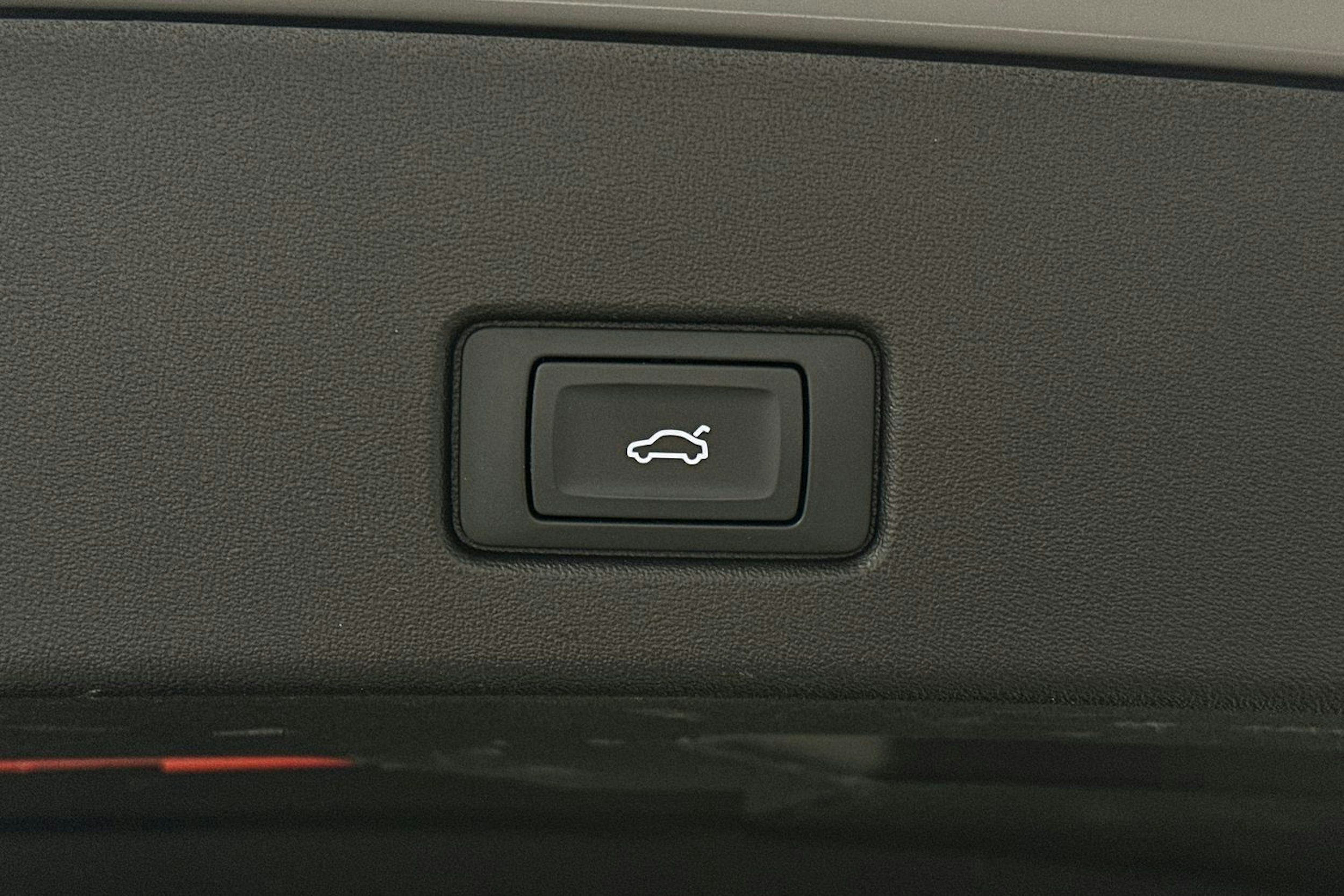 harmaa Audi Q4 e-tron 2022 kuva 15.