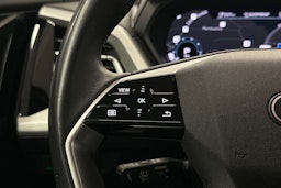 harmaa Audi Q4 e-tron 2022 kuva 21.