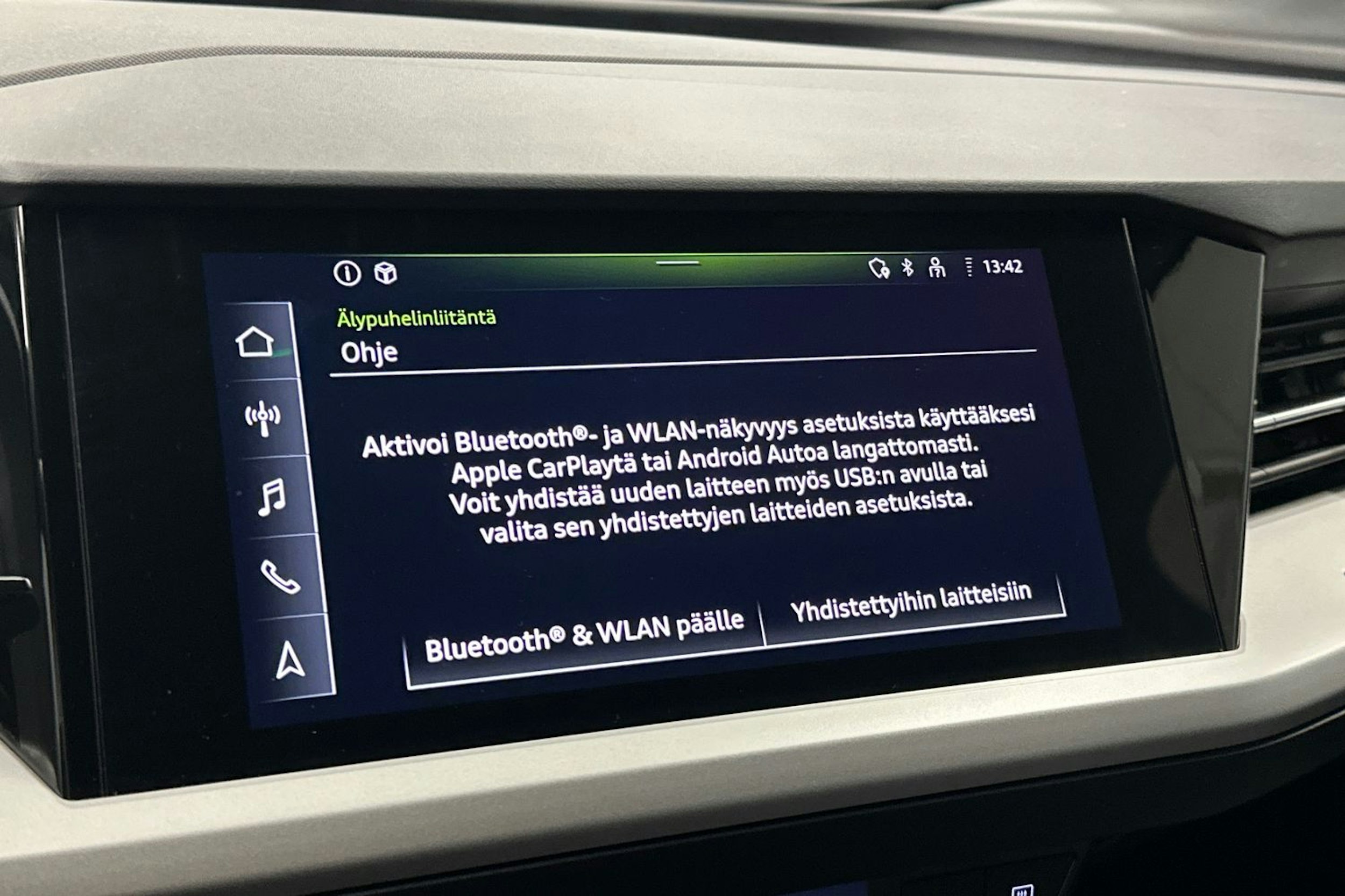 harmaa Audi Q4 e-tron 2022 kuva 27.