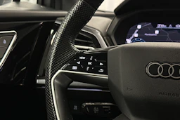 hopea Audi Q4 e-tron 2022 kuva 20.