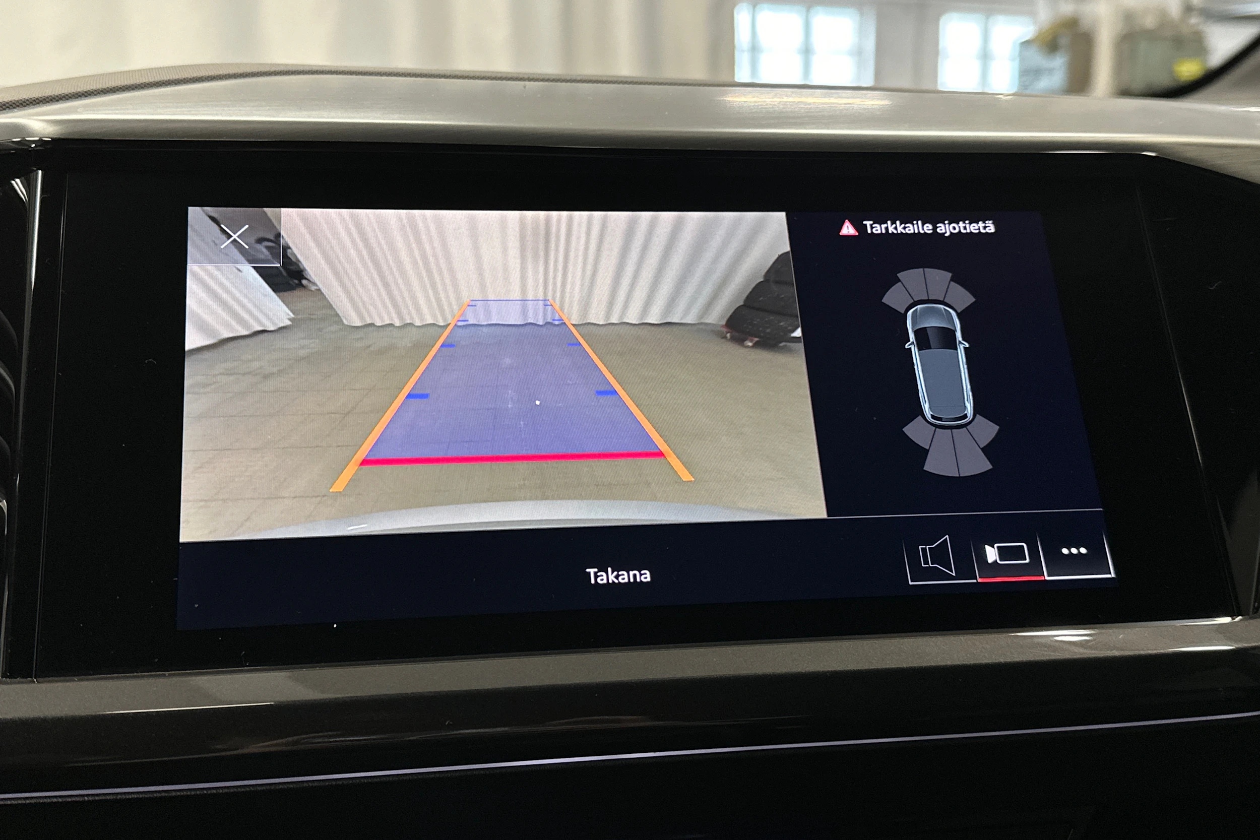 hopea Audi Q4 e-tron 2022 kuva 29.