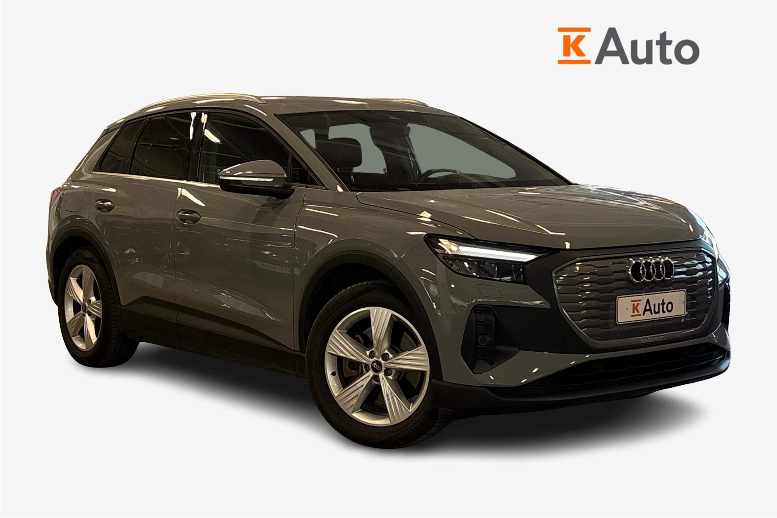 harmaa Audi Q4 e-tron 2023 kuva 1.