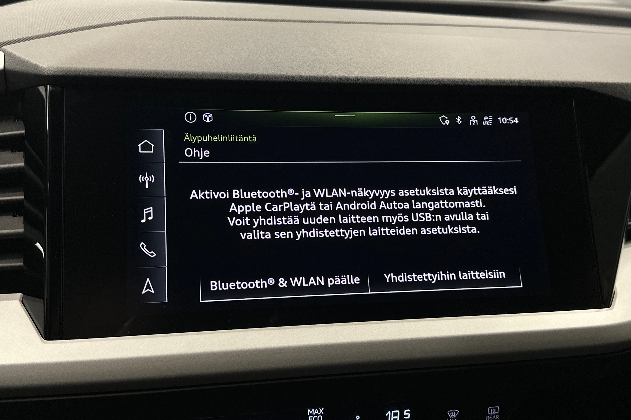 harmaa Audi Q4 e-tron 2023 kuva 22.