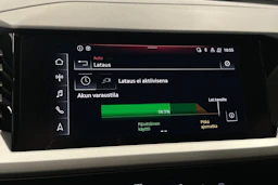 harmaa Audi Q4 e-tron 2023 kuva 24.