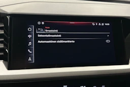 harmaa Audi Q4 e-tron 2023 kuva 25.