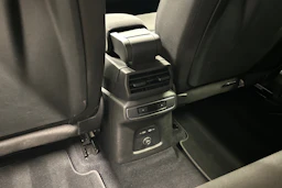 harmaa Audi Q4 e-tron 2023 kuva 34.