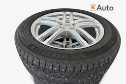 met. harmaa Audi Q4 e-tron 2023 kuva 5.