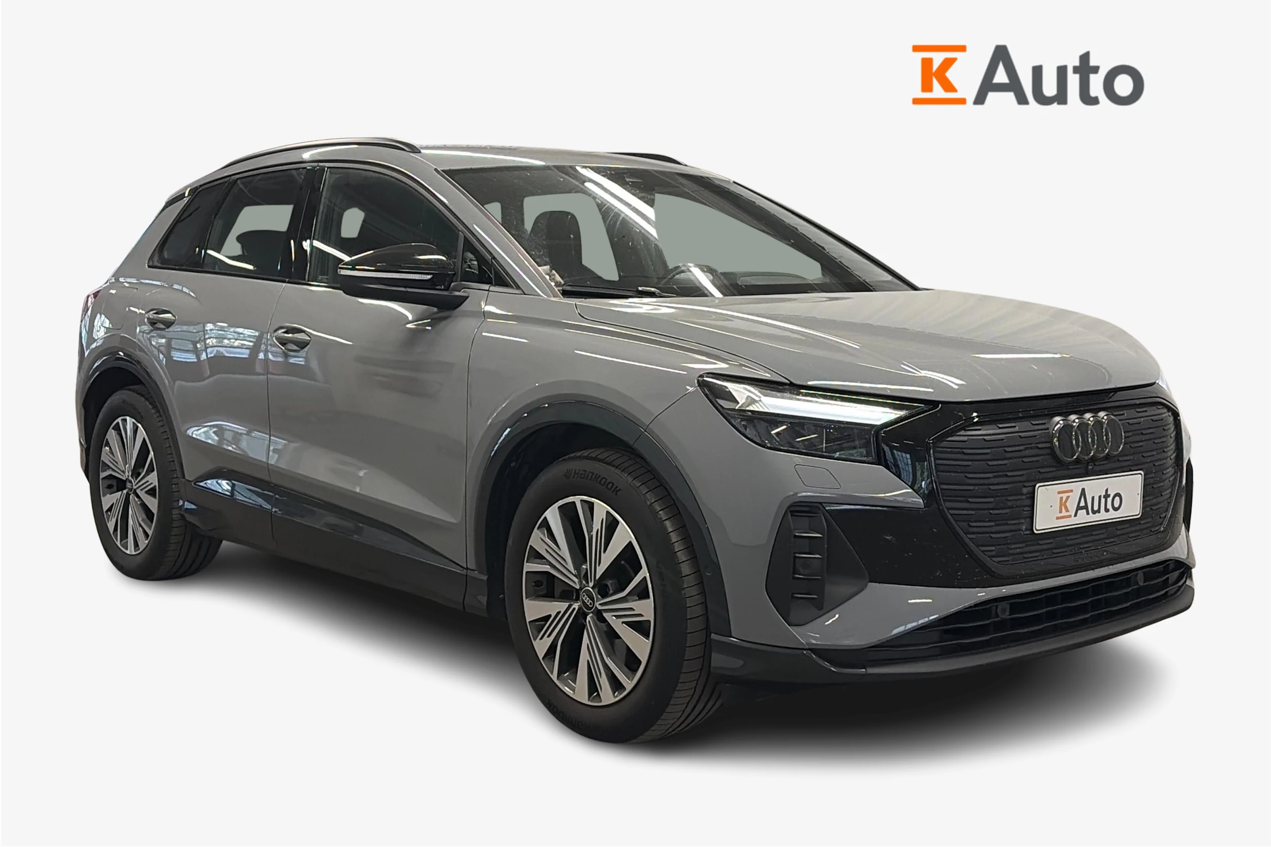 harmaa Audi Q4 e-tron 2023 kuva 1.